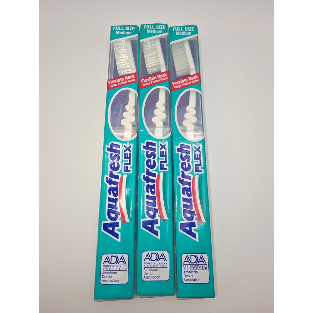 Vintage Aquafresh Flex Toothbrushes‎ Full Size Medium 3 Pack Made in Germany 90s